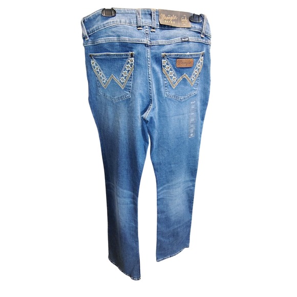 NWT Wrangler Retro Sadie Low Rise Boot Cut Jeans Size 32x36 - Picture 2 of 5